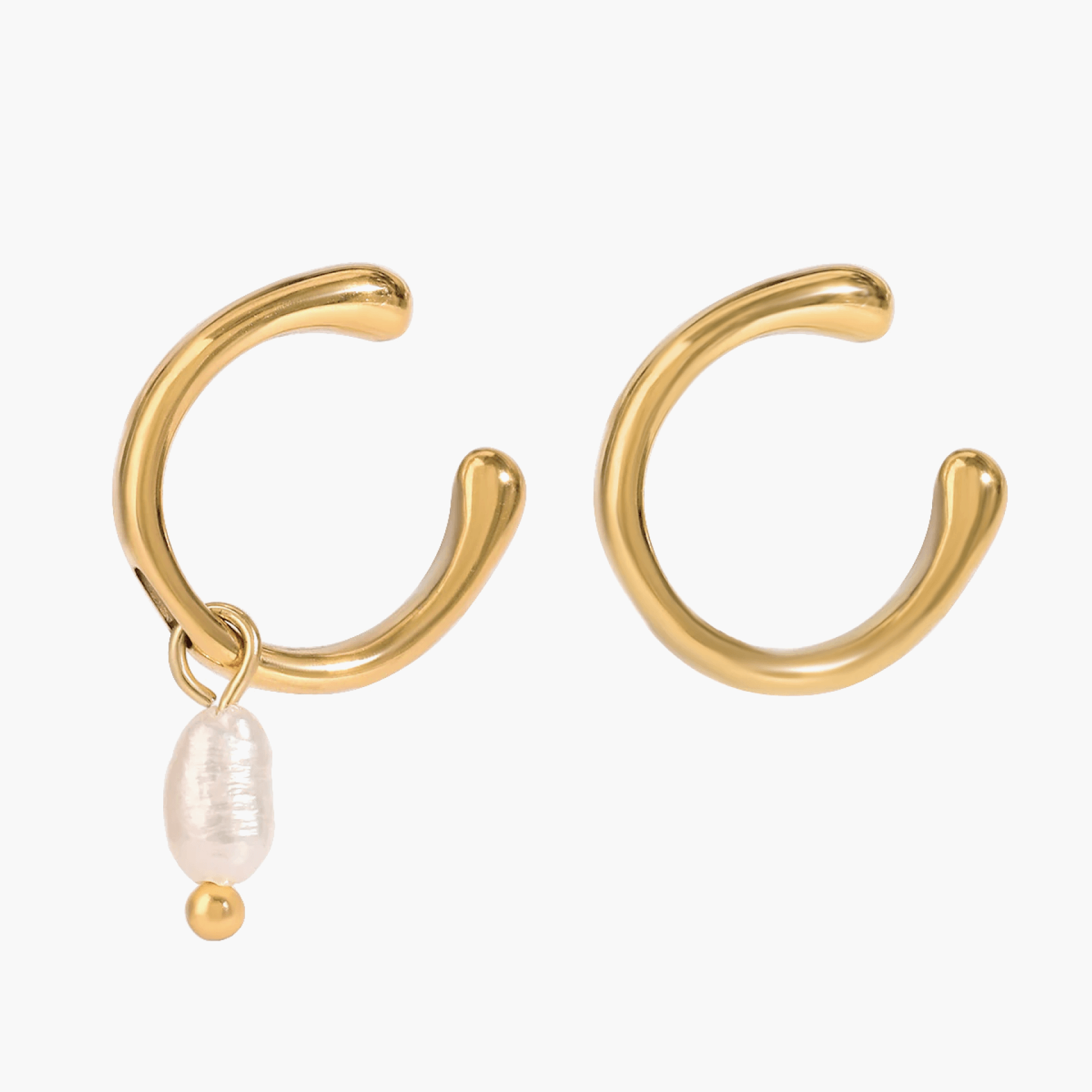Earcuff Drop featuring a gold-plated brass design and a suspended freshwater pearl for minimalist elegance.