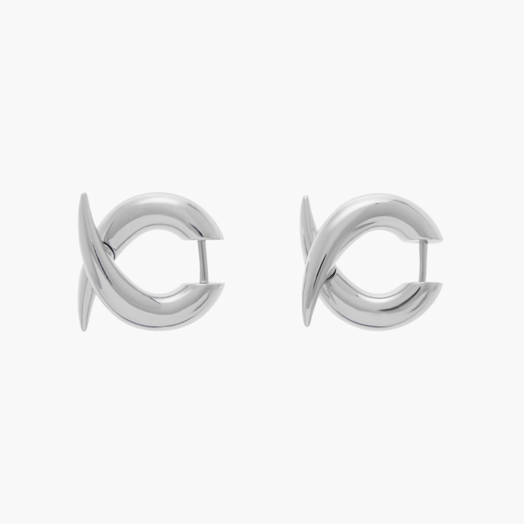 Earrings Flux in elegant platinum-plated brass, showcasing a fluid design and dynamic shine perfect for any look.