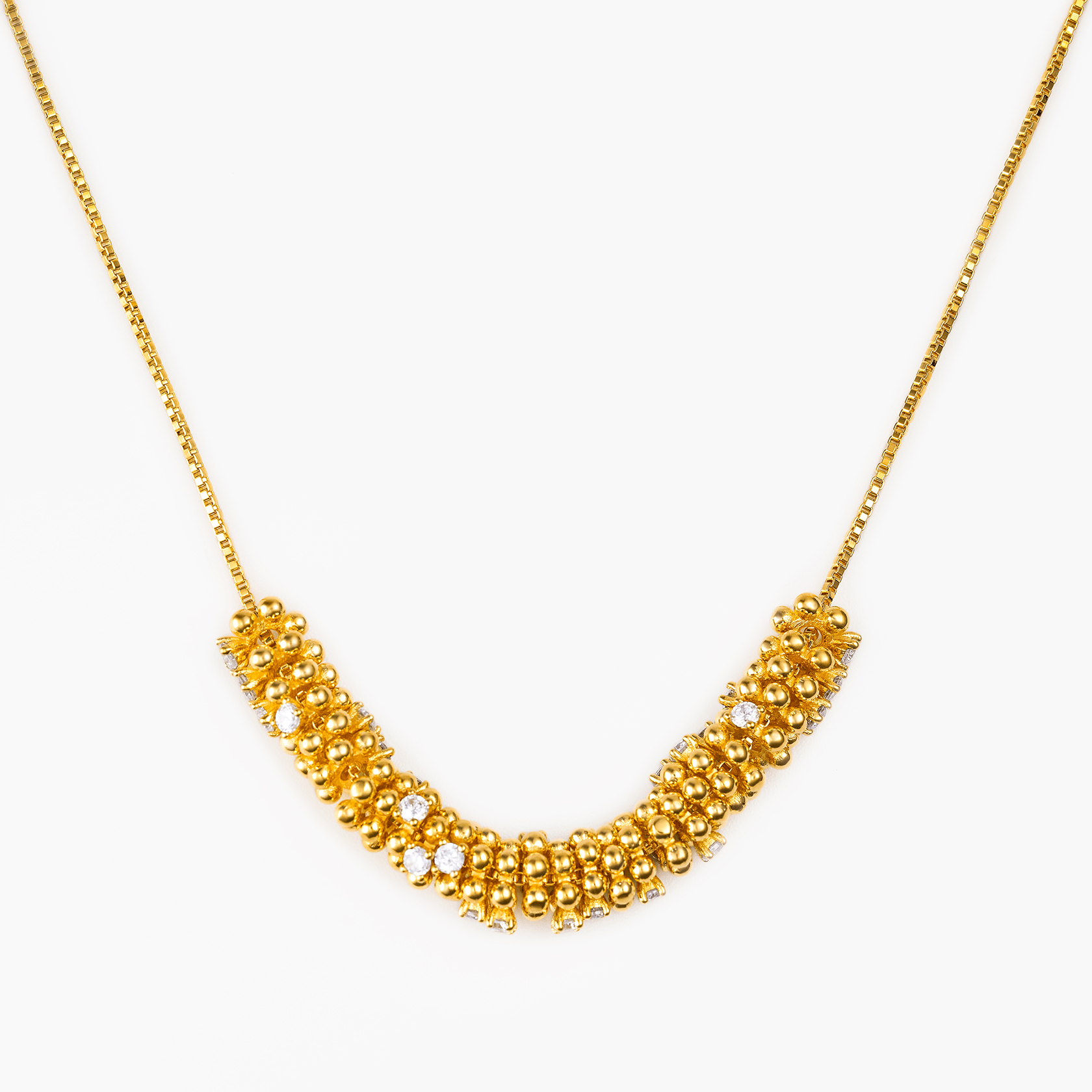 Necklace Align featuring a radiant design with gold and sparkling accents, perfect for any occasion.