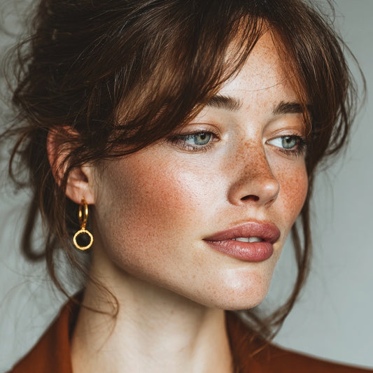 Find Stylish Minimal Gold Hoop Earrings Online | Renude