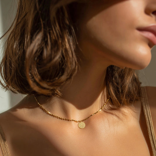 Elevate Your Look with Dainty Necklaces | Renude